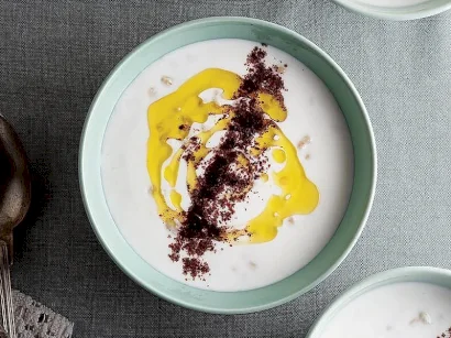 Acı Biberli Ayran Çorbası tarifi