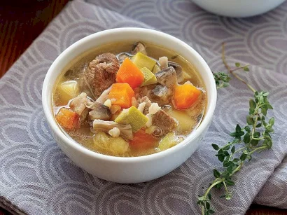 Biftekli Ve Buğdaylı Çorba tarifi