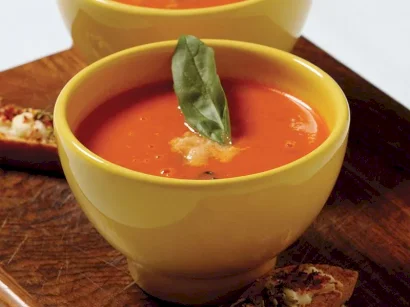 Fesleğenli Domates Çorbası tarifi