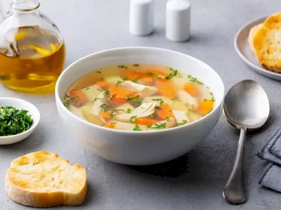 Sebzeli Tavuk Suyu Çorbası tarifi