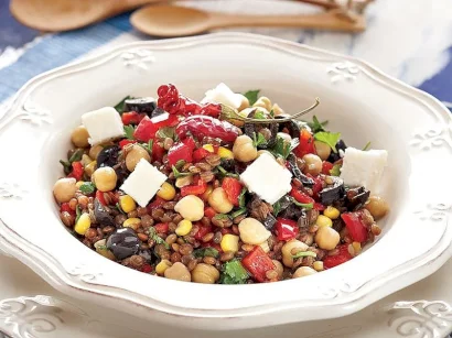 Akdeniz Usulü Bakliyat Salatası tarifi