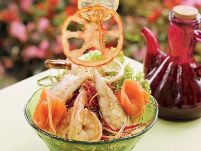 Deniz Mahsulleri Salatası tarifi