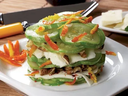 İzmir Tulum Peynirli Kabak Salatası tarifi