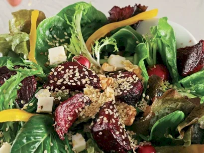 Keçi Peynirli Pancar Salatası tarifi Keçi Peynirli Pancar Salatası tarifi