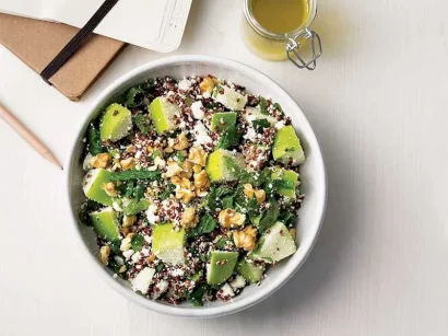 Lor Peynirli Ve Kinoalı Salata tarifi Lor Peynirli Ve Kinoalı Salata tarifi