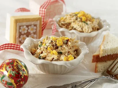 Mısırlı Ve Tavuk Etli Salata tarifi