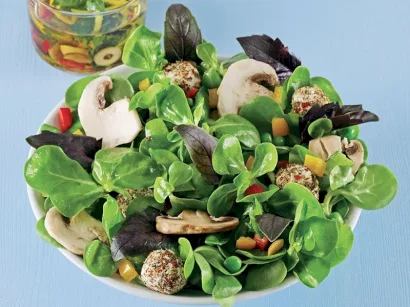 Peynirli Ve Mantarlı Semizotu Salatası tarifi