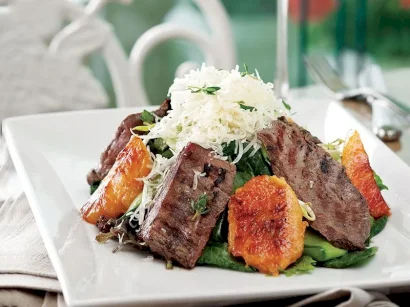 Şeftalili Bonfile Salata tarifi
