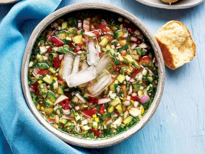 Soğuk Salata Çorbası tarifi