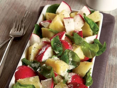 Turplu Ve Patatesli Salata tarifi