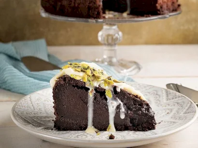 Çikolatalı Antep Fıstıklı Cheesecake tarifi