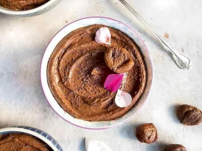Çikolatalı Kestaneli Vegan Mousse tarifi Çikolatalı Kestaneli Vegan Mousse tarifi