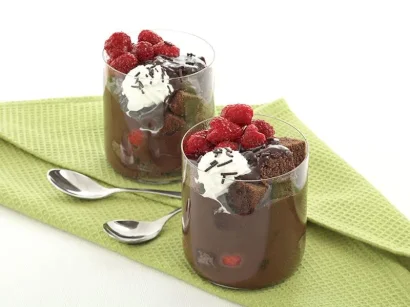 Frambuazlı Ve Kakaolu Kup tarifi