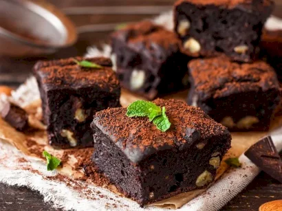 Browni Tadında Islak Kek tarifi