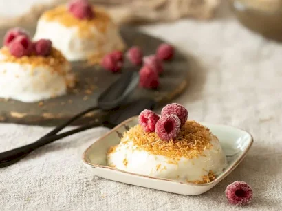 Tel Kadayıflı Panna Cotta tarifi