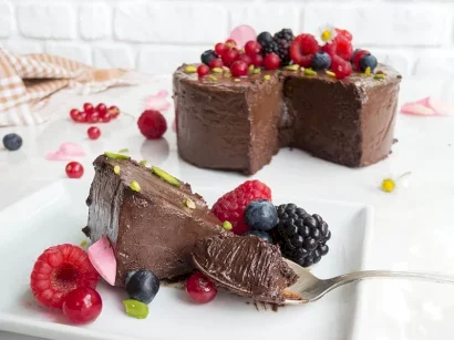 Çikolatalı Markiz (Yoğun Çikolatalı Donuk Pasta) tarifi