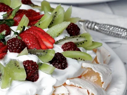 Marshmallov Pavlova tarifi Marshmallov Pavlova tarifi