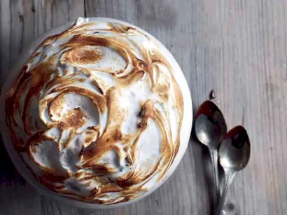 Merengli Kakaolu Pasta tarifi