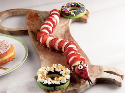 Eğlenceli Meyve Salatası tarifi