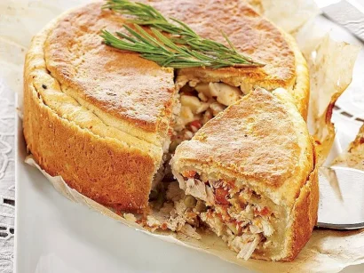 Tavuk Etli Ve Jambonlu Pay tarifi