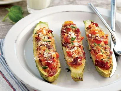 Fırında Pastırmalı Mini Kabak tarifi