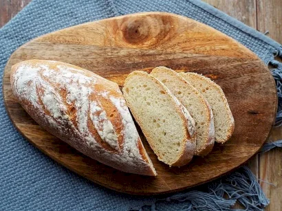 Yaş Mayalı Ekmek tarifi