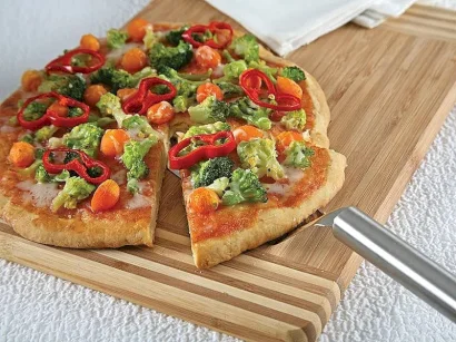 Karışık Sebzeli Pizza tarifi Karışık Sebzeli Pizza tarifi