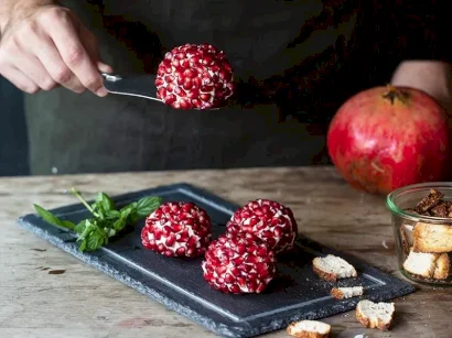 Nar Topundan Peynir Mezesi tarifi