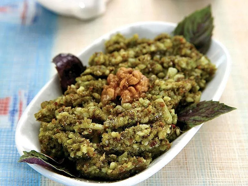Girit Usulü Peynir Salatası tarifi