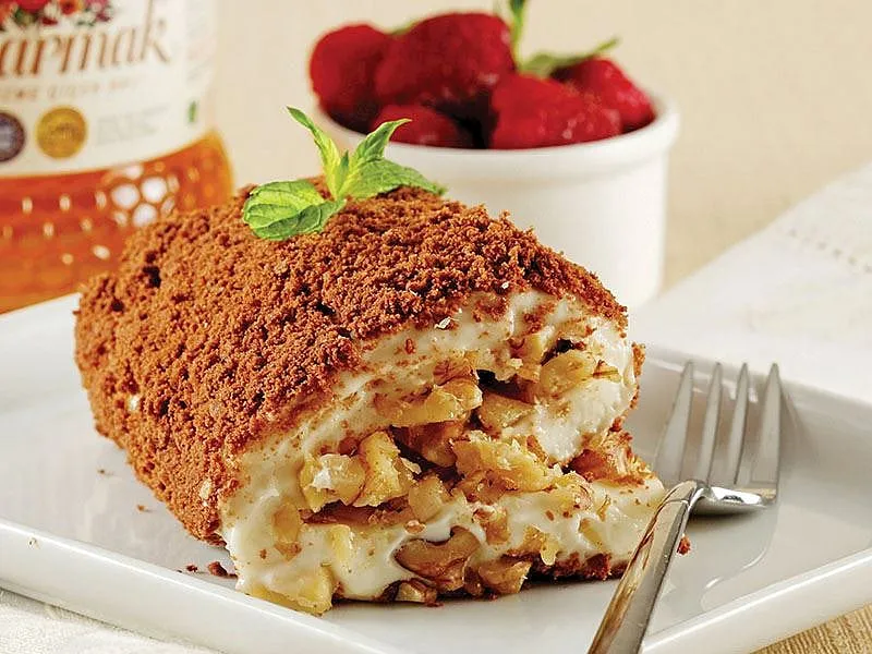 Ballı Sakızlı Rulo Tatlı tarifi