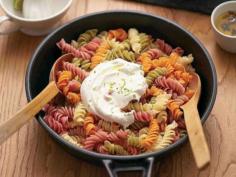 Limon Aromalı Yoğurtlu Sos tarifi